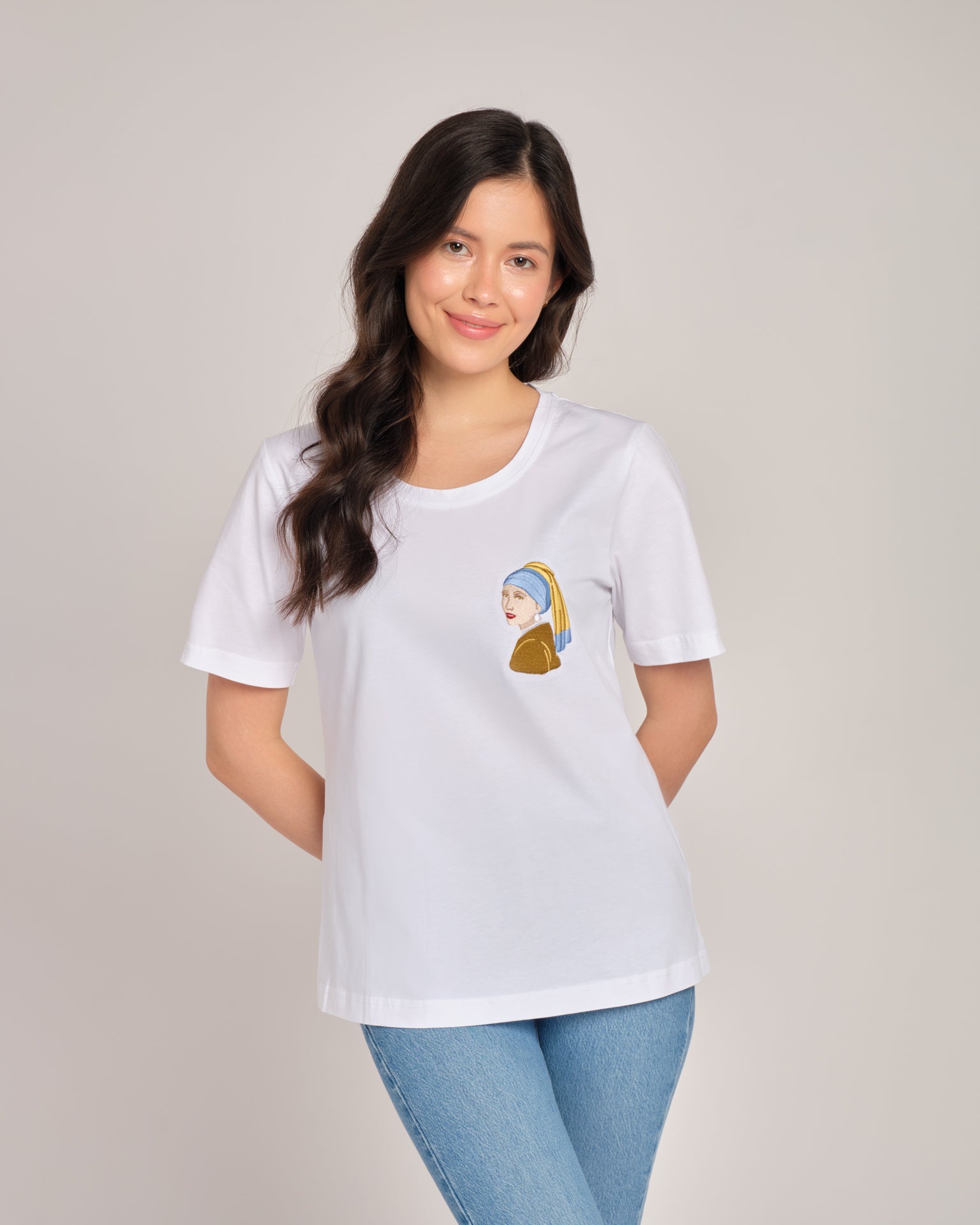 GIRL WITH A PEARL EARRING T-SHIRT